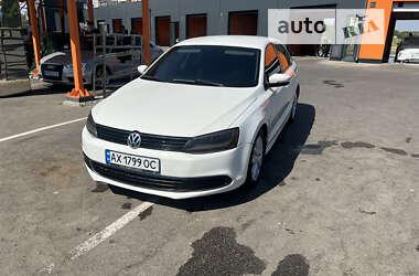 Седан Volkswagen Jetta 2012 в Харкові