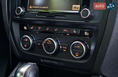 Седан Volkswagen Jetta 2013 в 