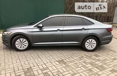 Седан Volkswagen Jetta 2018 в Киеве