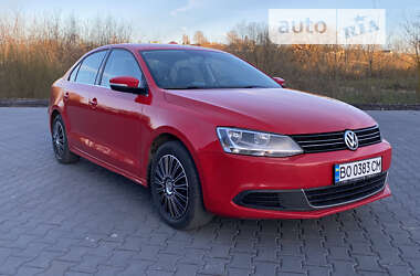 Седан Volkswagen Jetta 2012 в Зборові