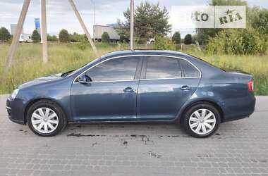 Седан Volkswagen Jetta 2007 в Жовкве