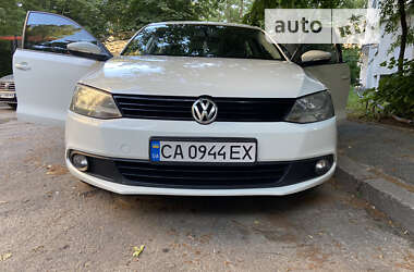 Седан Volkswagen Jetta 2014 в Умані