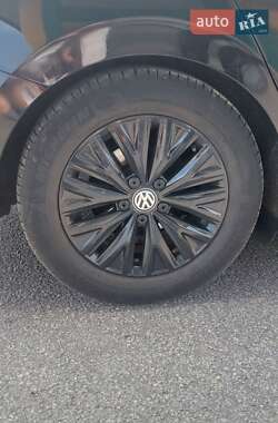 Седан Volkswagen Jetta 2019 в 