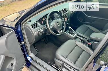 Седан Volkswagen Jetta 2014 в Києві