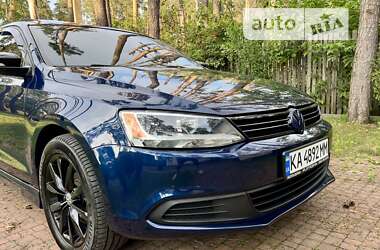 Седан Volkswagen Jetta 2014 в Києві