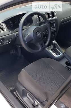 Седан Volkswagen Jetta 2013 в Хмельницькому