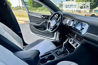 Седан Volkswagen Jetta 2018 в Кривом Роге