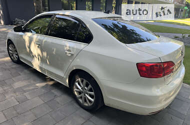 Седан Volkswagen Jetta 2014 в Ровно