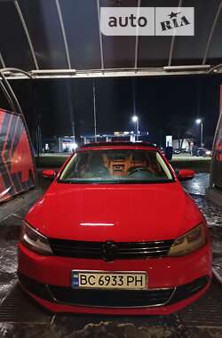 Седан Volkswagen Jetta 2012 в Львові