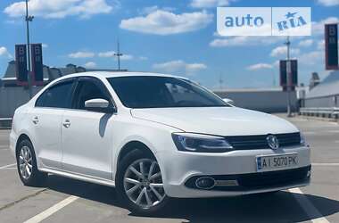 Volkswagen Jetta 2012