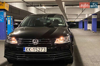 Седан Volkswagen Jetta 2015 в Львове