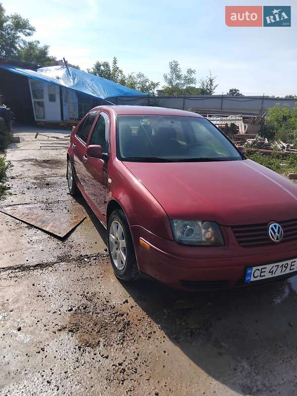 Седан Volkswagen Jetta 2000 в Чернівцях