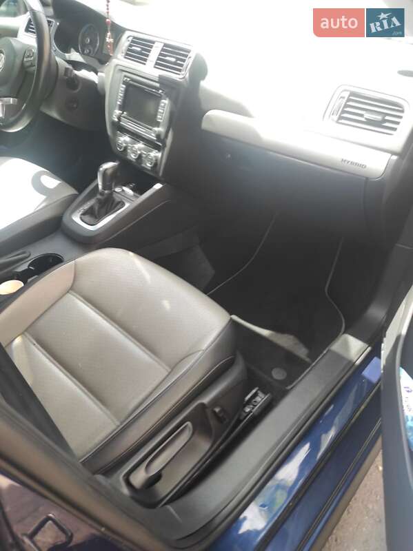 Седан Volkswagen Jetta 2014 в Києві