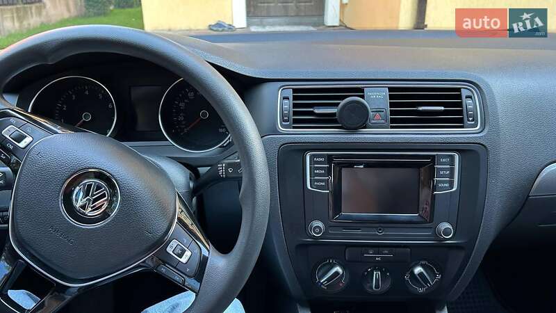 Седан Volkswagen Jetta 2017 в Києві