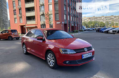 Седан Volkswagen Jetta 2014 в Києві