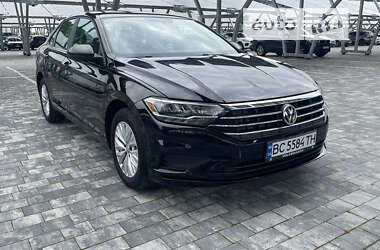 Седан Volkswagen Jetta 2020 в Львове