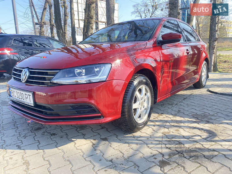 Седан Volkswagen Jetta 2016 в Львові