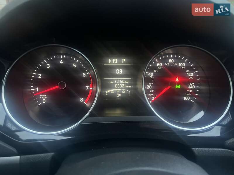 Седан Volkswagen Jetta 2015 в Рахове