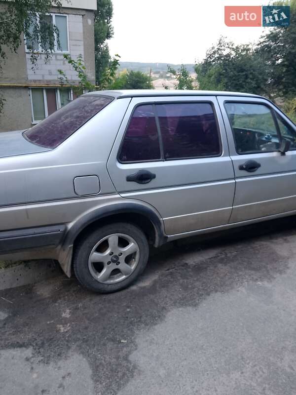 Седан Volkswagen Jetta 1986 в Красилове