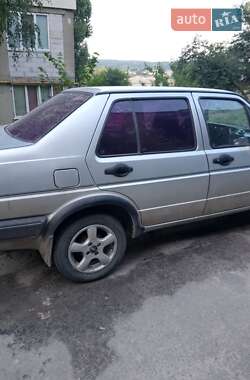 Седан Volkswagen Jetta 1986 в 