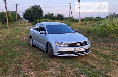 Седан Volkswagen Jetta 2015 в Киеве