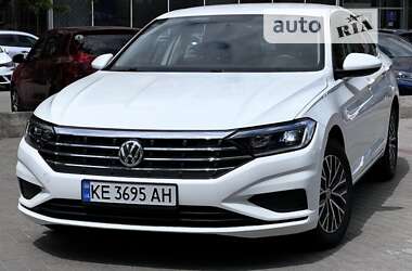 Седан Volkswagen Jetta 2021 в Днепре