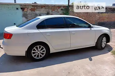 Volkswagen Jetta 2014