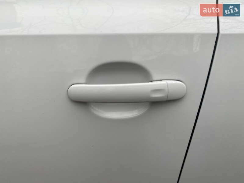 Седан Volkswagen Jetta 2017 в Львове