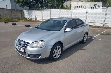 Седан Volkswagen Jetta 2008 в Києві