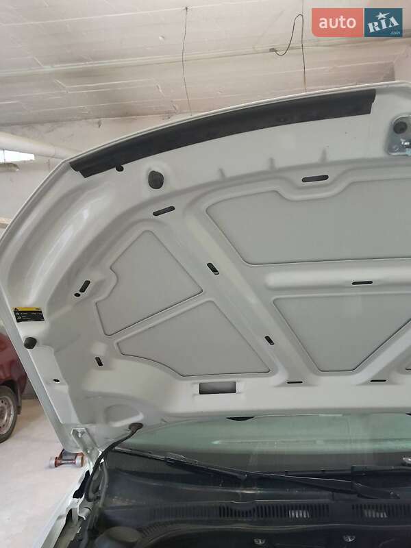 Седан Volkswagen Jetta 2017 в Львові