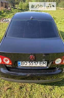 Седан Volkswagen Jetta 2005 в Борщеві