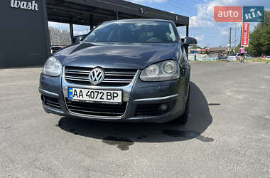 Седан Volkswagen Jetta 2009 в 