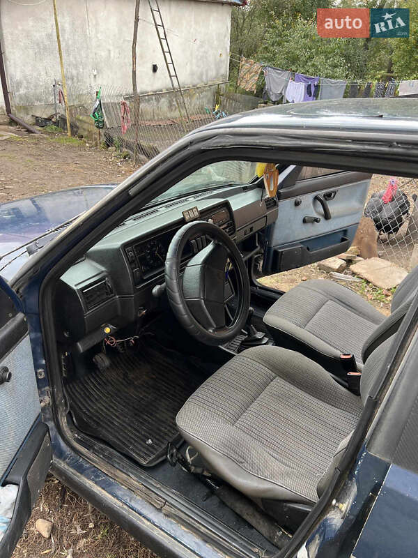 Седан Volkswagen Jetta 1990 в Львове