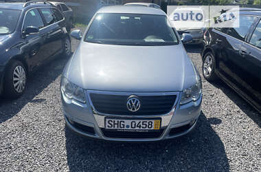 Седан Volkswagen Jetta 2005 в Староконстантинове