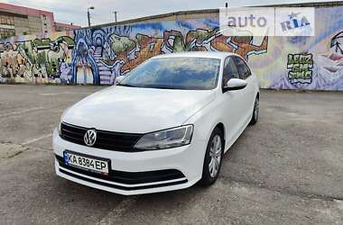 Седан Volkswagen Jetta 2016 в Киеве