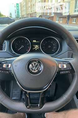 Седан Volkswagen Jetta 2014 в Києві