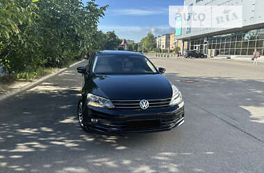 Седан Volkswagen Jetta 2014 в Черкассах