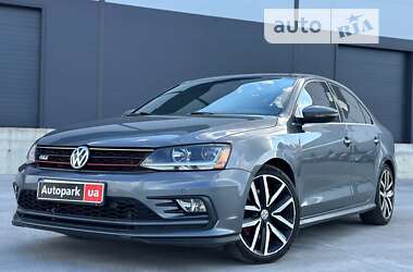 Седан Volkswagen Jetta 2017 в Львові