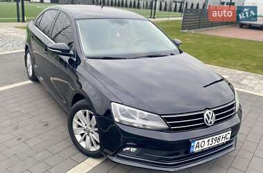 Седан Volkswagen Jetta 2016 в Мукачевому