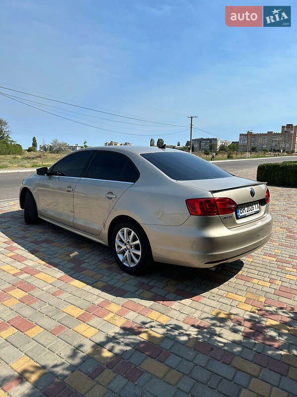Седан Volkswagen Jetta 2013 в Белгороде-Днестровском