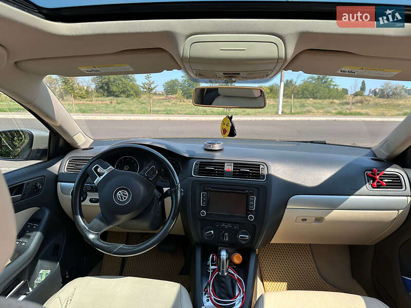 Седан Volkswagen Jetta 2013 в Белгороде-Днестровском