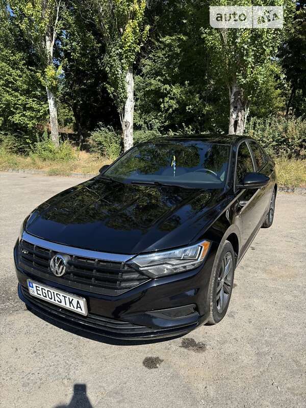 Седан Volkswagen Jetta 2018 в Киеве