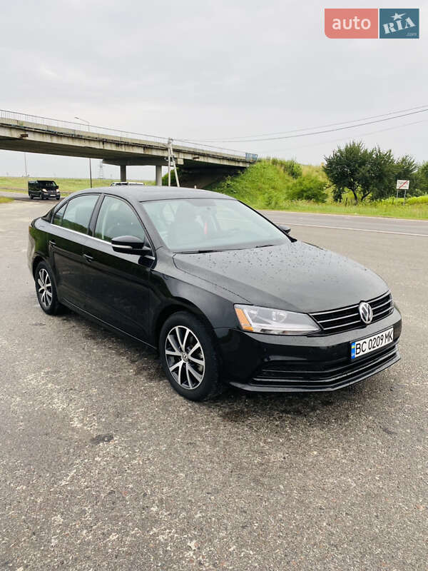Седан Volkswagen Jetta 2017 в Львове