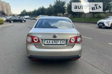 Седан Volkswagen Jetta 2007 в 