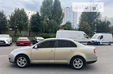 Седан Volkswagen Jetta 2007 в 