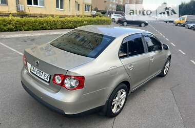 Седан Volkswagen Jetta 2007 в 