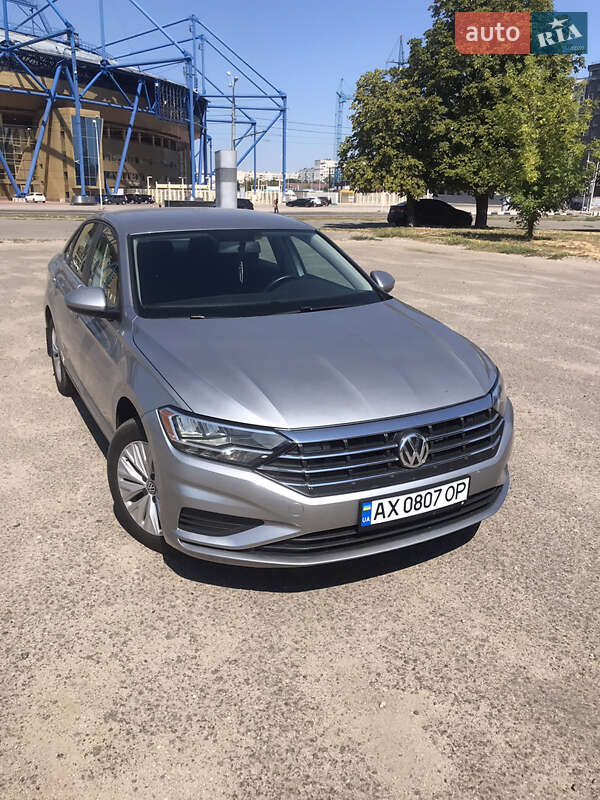 Седан Volkswagen Jetta 2020 в Харькове