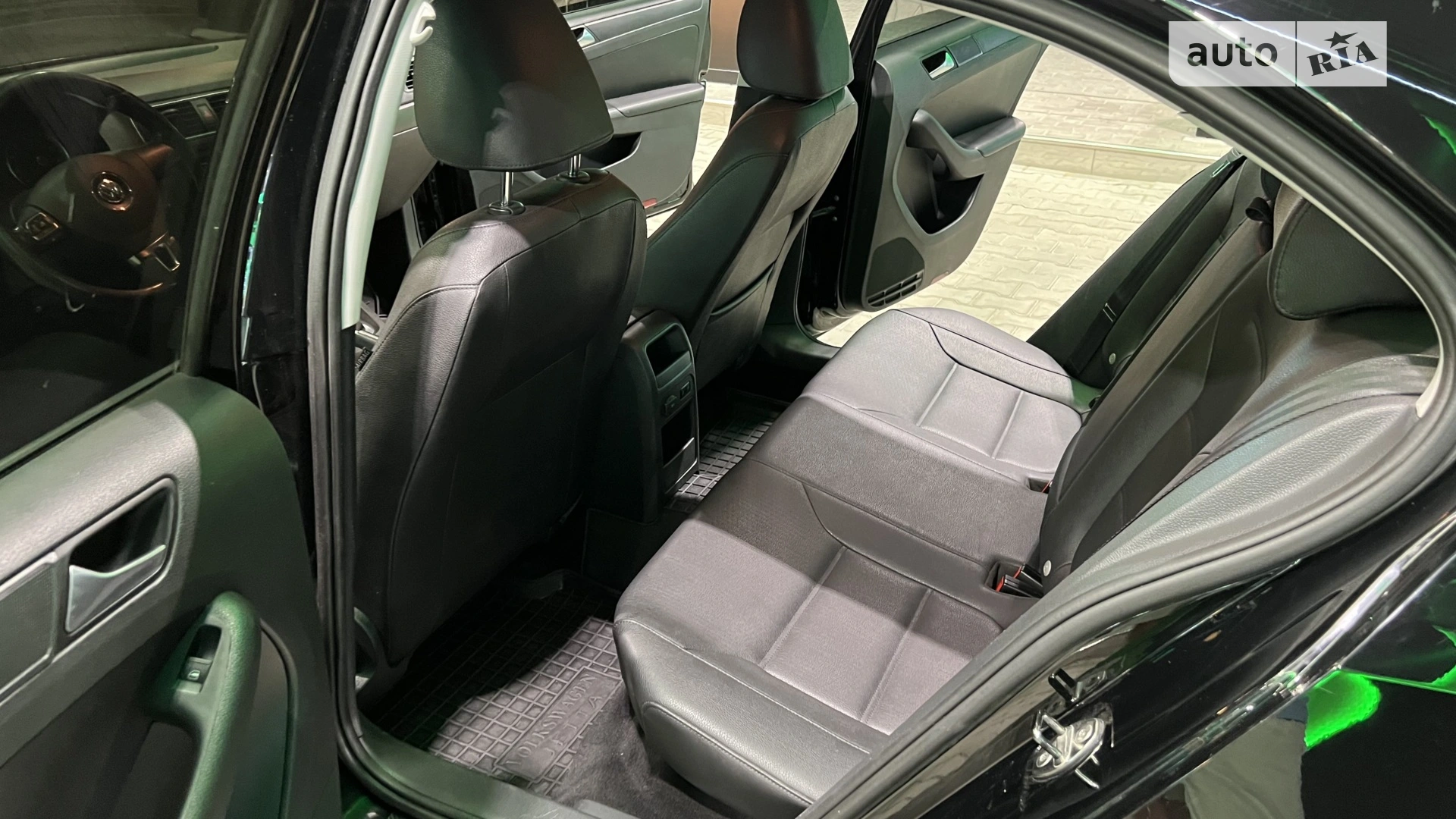 2011 Volkswagen Jetta - мініатюра 12