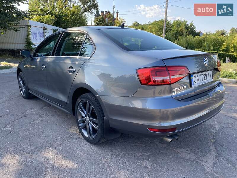 Седан Volkswagen Jetta 2015 в Черкасах