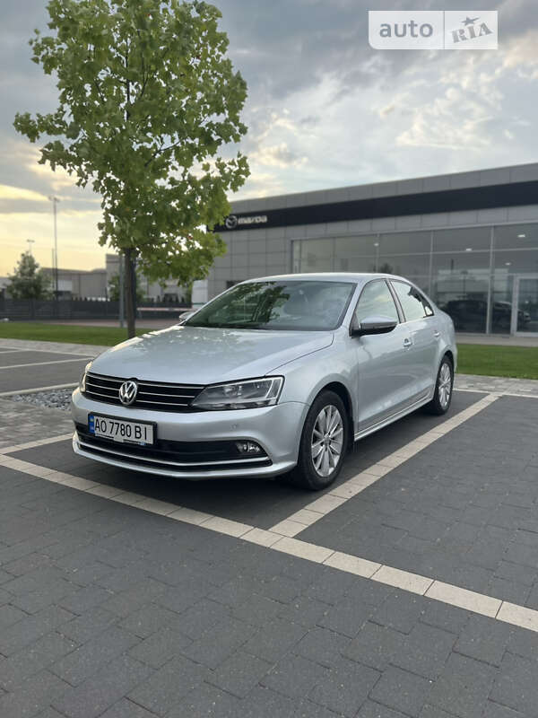 Седан Volkswagen Jetta 2016 в Мукачево